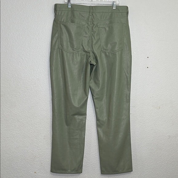 American Eagle Green Faux Leather Womens Plus Size 18 High Rise Pants NWOT - Picture 3 of 12